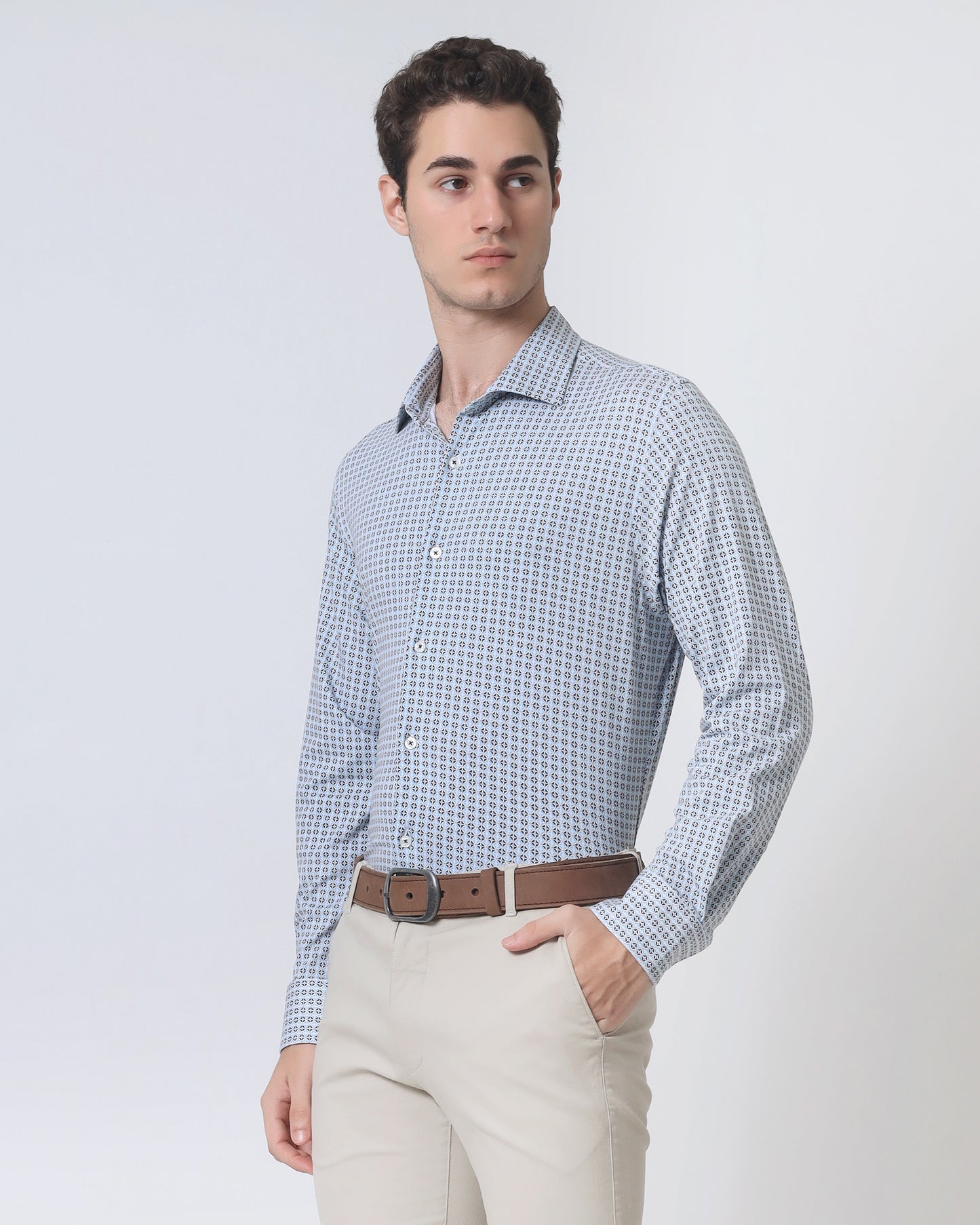 Quieti Modern Fit, Blue/Brown Geo print, Long Sleeve Knit Shirt in Woven style