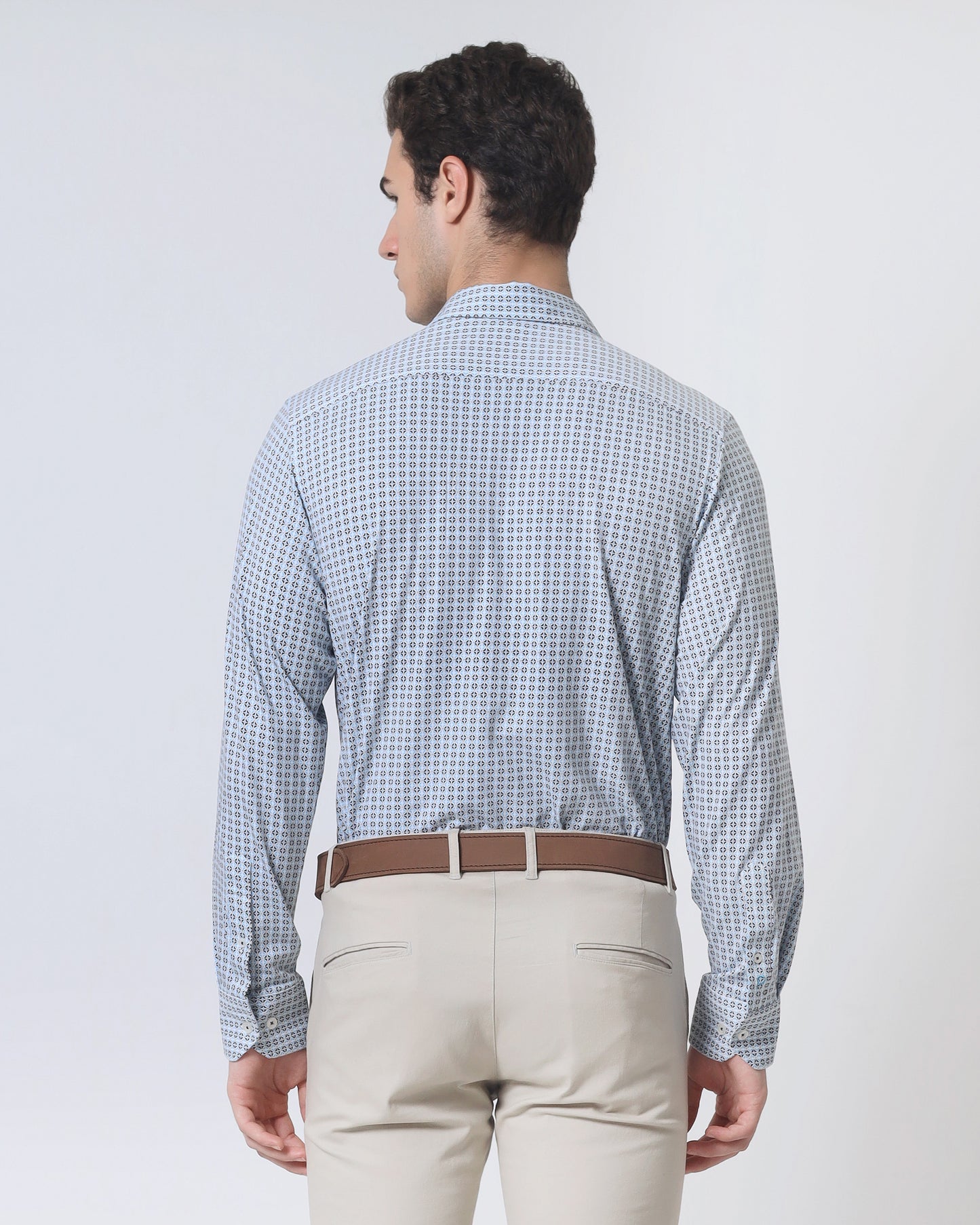 Quieti Modern Fit, Blue/Brown Geo print, Long Sleeve Knit Shirt in Woven style