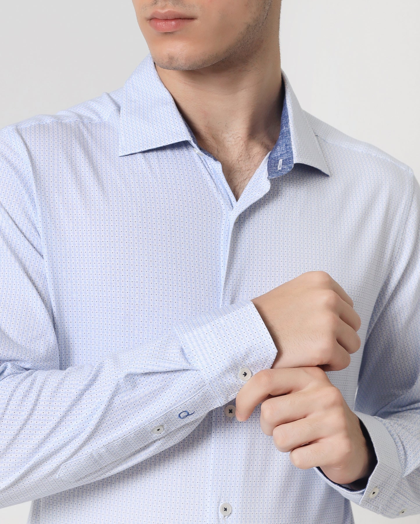 Quieti Modern Fit, Blue Geo Digital Print, Long Sleeve Knit Shirt in Woven style