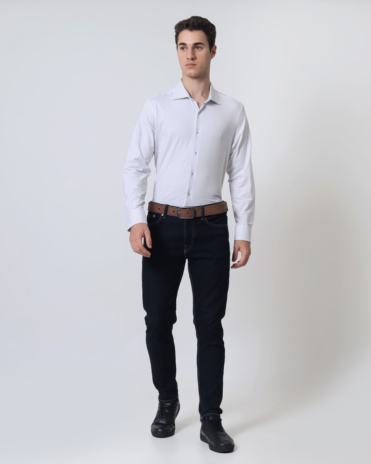 Quieti Modern Fit, White Geo Digital Print, Long Sleeve Knit Shirt in Woven style